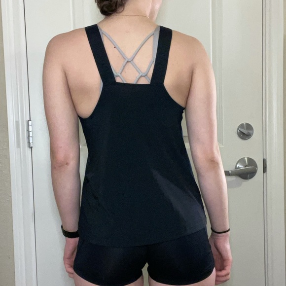 Nike workout tank - Picture 8 of 12